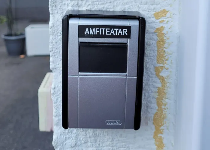 Amfiteatar Apartment *