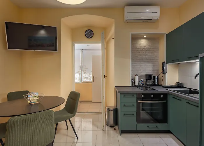 Amfiteatar Apartment *